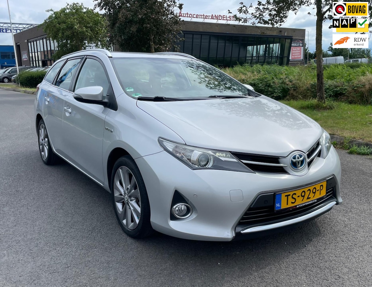 Toyota Auris Touring Sports - 1.8 Hybrid Lease 1.8 Hybrid Lease, Aut, Cruise, Cam, Navi, Lmv, Goed oh! - AutoWereld.nl