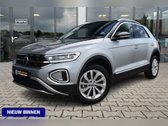Volkswagen T-Roc - 1.5 TSI Life Edition | ACC | Trekhaak | Virtual Cockpit |