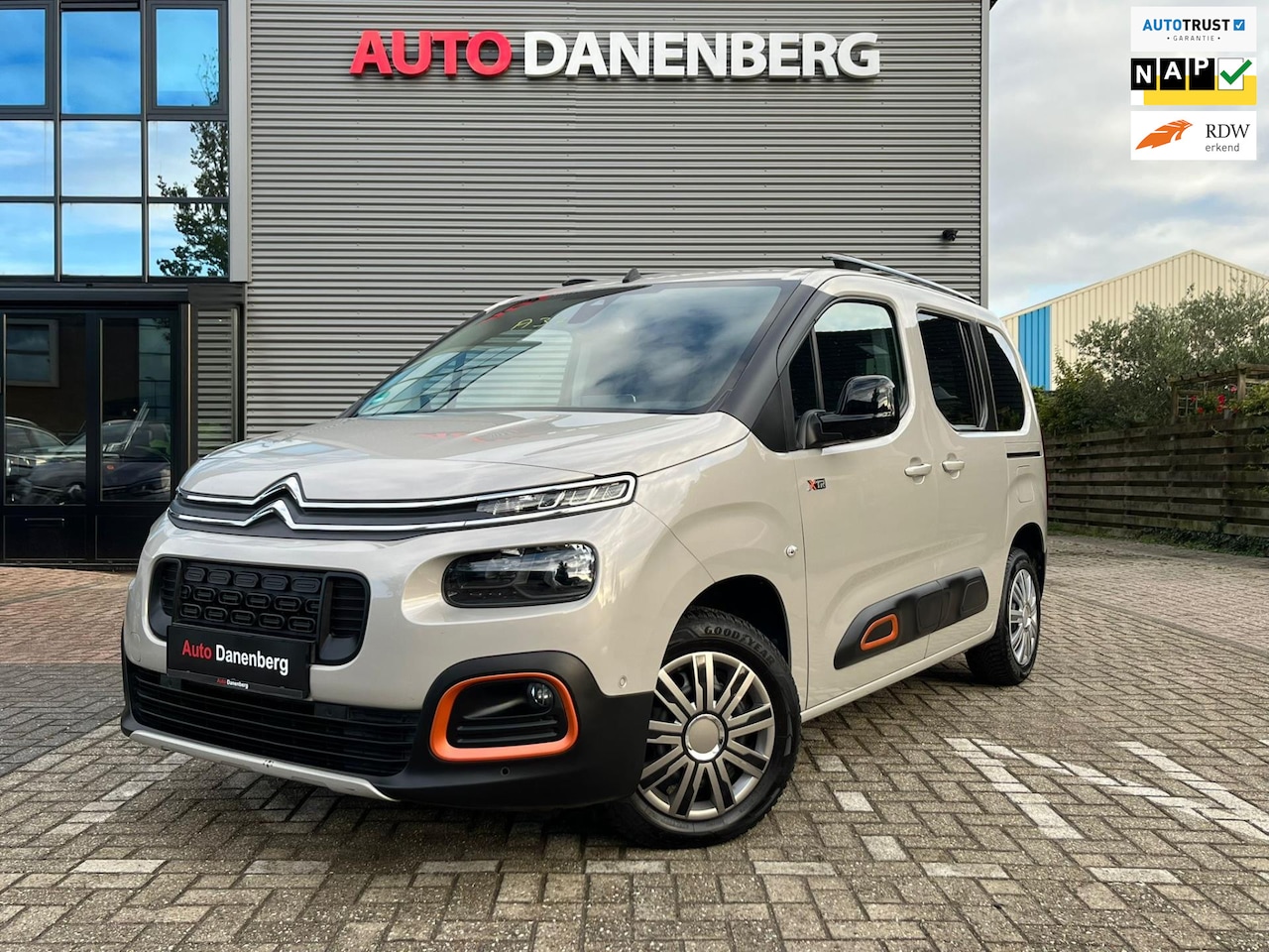 Citroën Berlingo - 1.2 PureTech XTR Full OPTIES AUTOMAAT GARANTIE - AutoWereld.nl