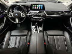 BMW 5-serie - 530e iPerformance High Executive 258pk | HUD | Softclose | Stuurverw