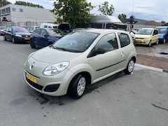 Renault Twingo - 1.2 Authentique 95 DKM NAP Airco Boekjes