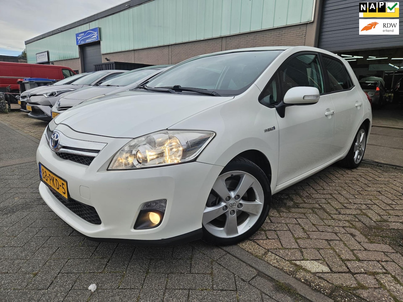 Toyota Auris - 1.8 Full Hybrid Executive GARANTIE - AutoWereld.nl