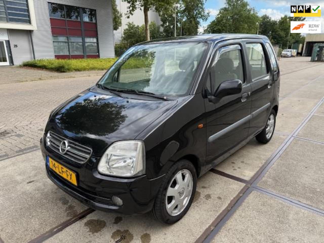 Opel Agila - 1.2-16V Elegance 1.2-16V Elegance - AutoWereld.nl