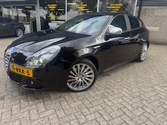 Alfa Romeo Giulietta - 1.7 TBi Quadrifoglio verde Xenon/Stoelverwarming/Memory stoelen
