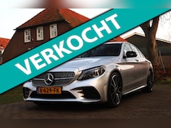 Mercedes-Benz C-klasse - 300 Premium Plus Pack Aut. | AMG-Pakket | 63S Diffuser | High Beam Led | Dodehoekbewaking