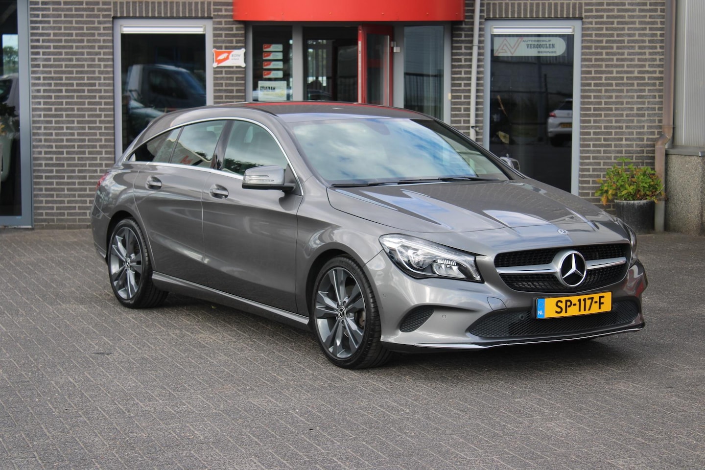 Mercedes-Benz CLA-klasse Shooting Brake - 200 d Business Solution NL Auto!! - AutoWereld.nl