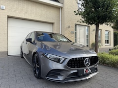 Mercedes-Benz A-klasse - 180 AMG Aut Panoramadak Nightpakket Widescreen AmbientLight Keyless SportLeder Led Camera