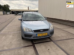 Ford Focus - 1.6-16V Trend