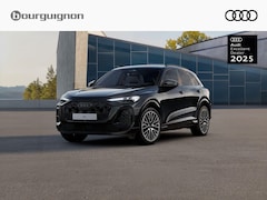 Audi Q5 - S edition 2.0 TFSI e | 299 PK | 21 inch velgen | Panorama glasdak | Privacyglas | Zwart op
