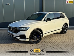 Volkswagen Touareg - 3.0 TSI eHybrid * Blackstyle * Panorama * Trekhaak * Side Assist