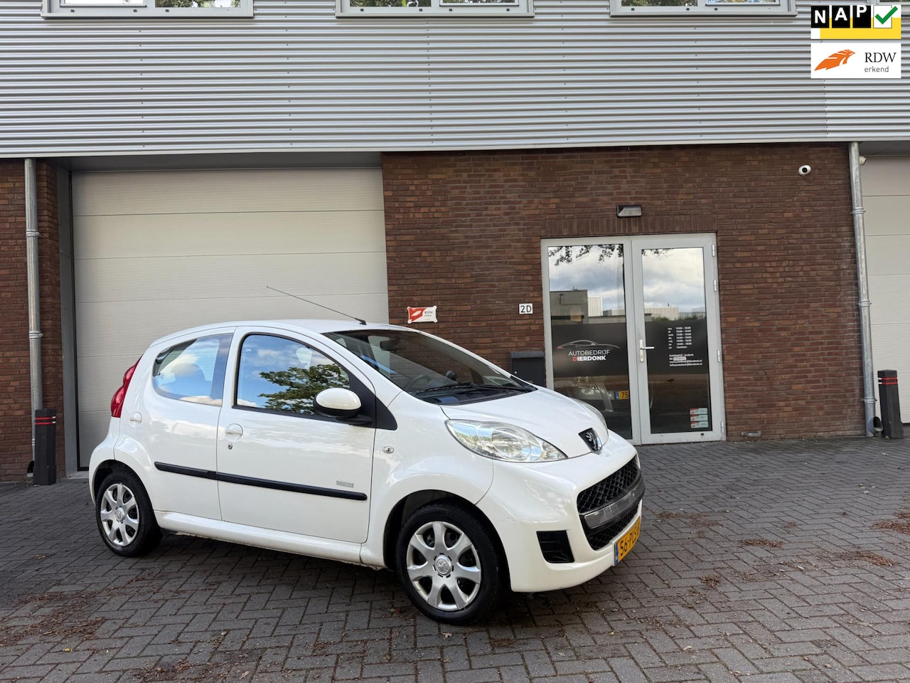 Peugeot 107 - 1.0-12V Millesim 200|AIRCO|APK TOT MAART 2026 - AutoWereld.nl