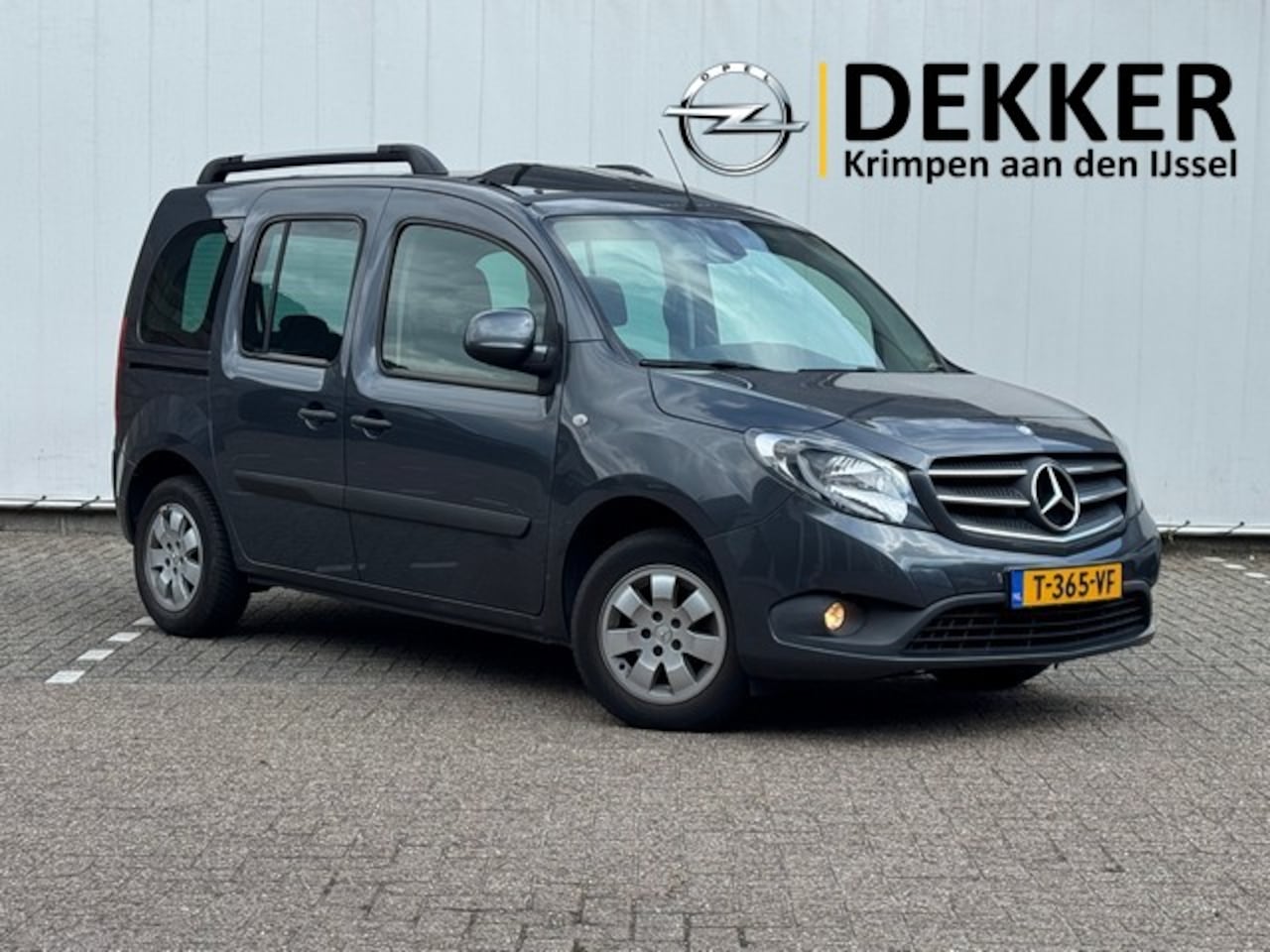 Mercedes-Benz Citan - 112 Ambiente Automaat met Camera, Trekhaak, Panoramadak, Stoelverwarming - AutoWereld.nl