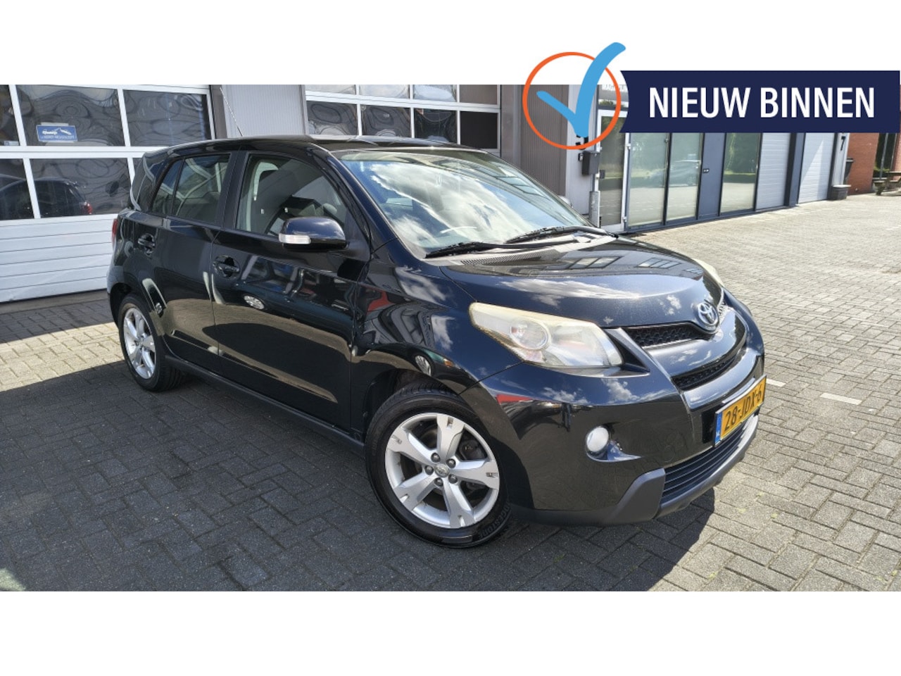 Toyota Urban Cruiser - 1.3 VVT-i Aspiration 1.3 VVT-i Aspiration - AutoWereld.nl