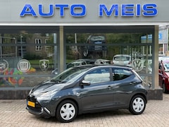 Toyota Aygo - 1.0 VVT-I X-PLAY Airco Camera LED
