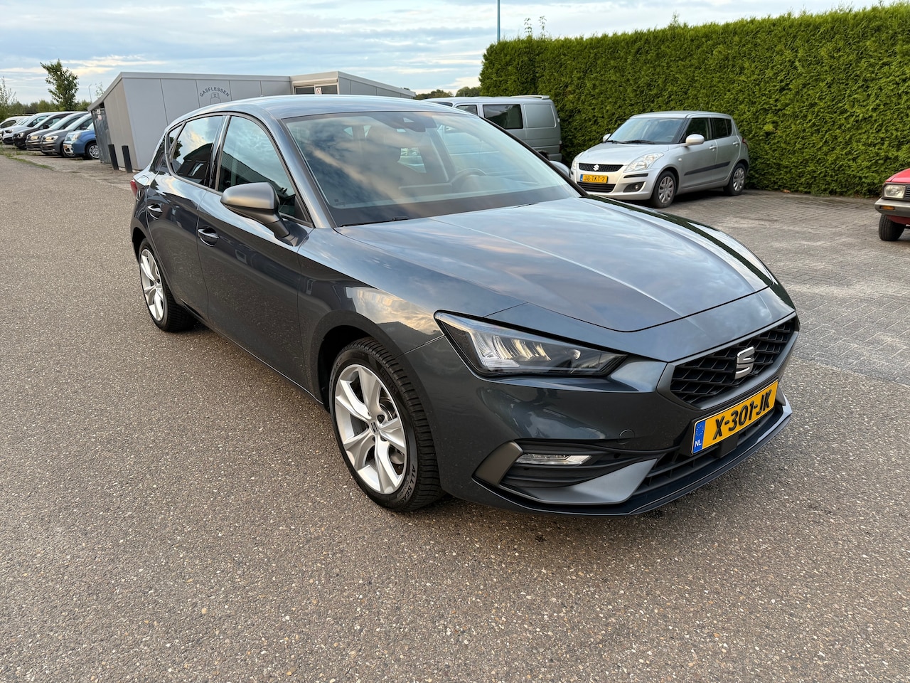 SEAT Leon - 1.4 TSI eHybrid FR PHEV Achteruitrijcamera/Apple Carplay - AutoWereld.nl