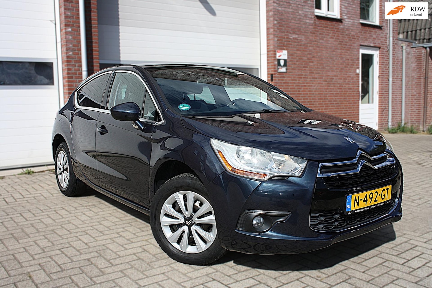 Citroën DS4 - 1.6 THP So Chic - Automaat - Leer - Massage stoelen - Airco - AutoWereld.nl
