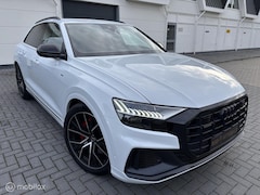 Audi Q8 - 55 TFSI e S Competition Headup B&O trhaak 22" sfeerv