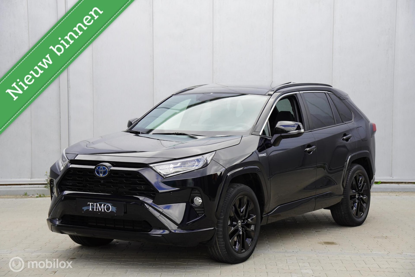 Toyota RAV4 - 2.5 Hybrid AWD, Black Edition, 38.800 KM - AutoWereld.nl