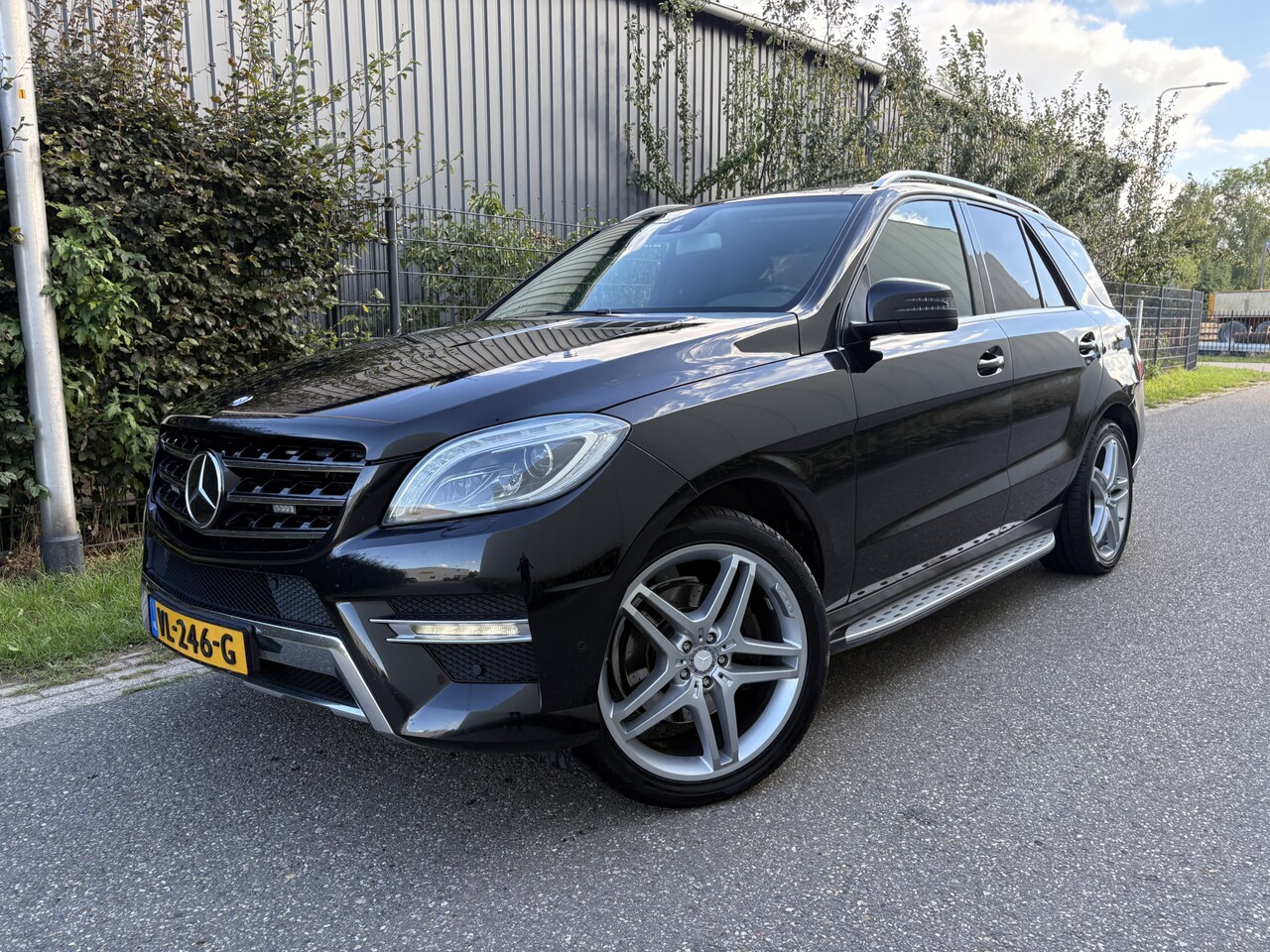 Mercedes-Benz ML-klasse - 350 BLUETEC 4MATIC / AUTOMAAT / PANORAMADAK / GRIJS KENTEKEN - AutoWereld.nl