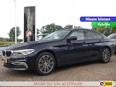 BMW 5-serie - 530e iPerformance High Executive 258pk | HUD | Softclose | Stuurverw