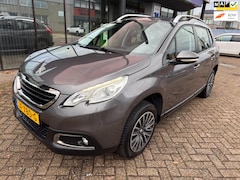Peugeot 2008 - 1.2 PureTech Blue Lion / Navi / PDC / Trekhaak