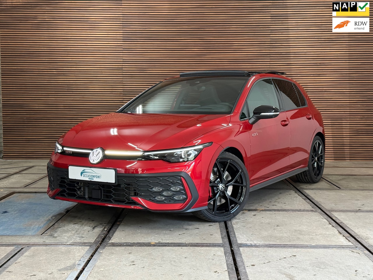 Volkswagen Golf - 8.5 GTI 265 PK Black Style | Full Option | Pano | HuD | 360cam | Harman/Kardon | IQ.Light - AutoWereld.nl