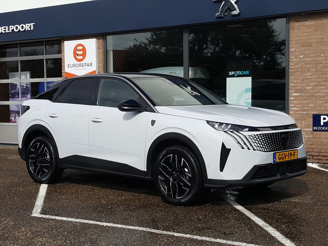 Peugeot 3008 - 1.2 HYBRID 136pk e-DCS6 GT |Navi|BT|AppleCarplay & Android Auto|Camera 360°|Sensoren v+a|D - AutoWereld.nl
