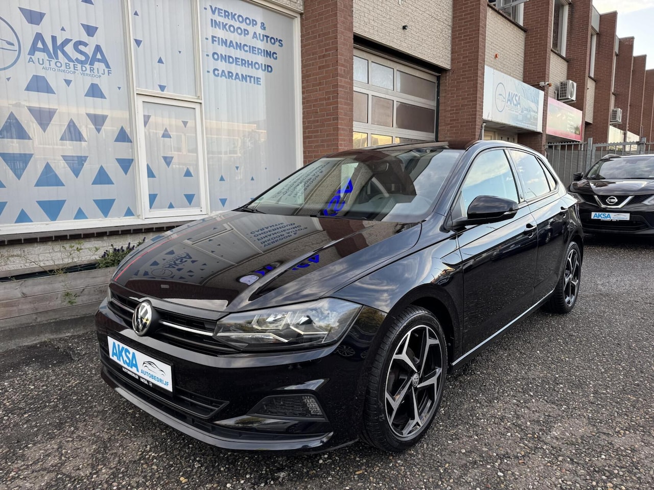 Volkswagen Polo - 1.0 TSI 95pk Beats CarPlay Navigatie Stoelvw Leder 17 inch - AutoWereld.nl