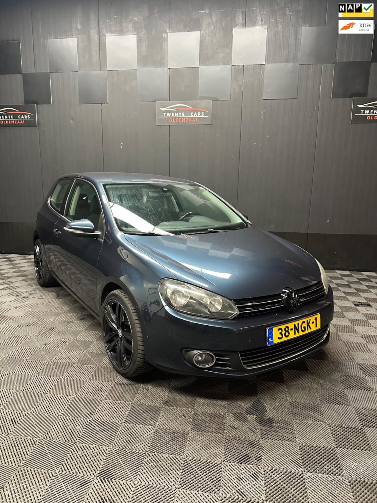 Volkswagen Golf - 1.2 TSI Highline BlueMotion | Navi | Clima | Cruise | Nieuwe APK | - AutoWereld.nl
