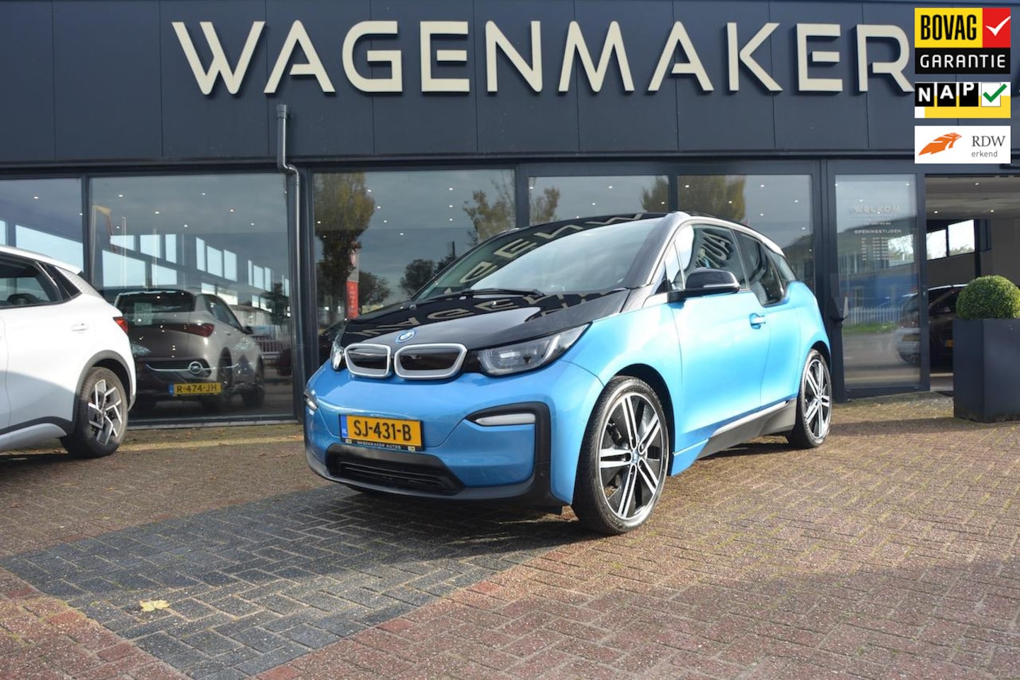 BMW i3 - S iPerf94Ah 33 kWh Clima|CRUISE|NAV|Camera|DealerOH - AutoWereld.nl