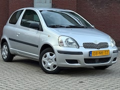 Toyota Yaris - 1.3 VVT-i Terra|3DRS|1EIG|NAP|