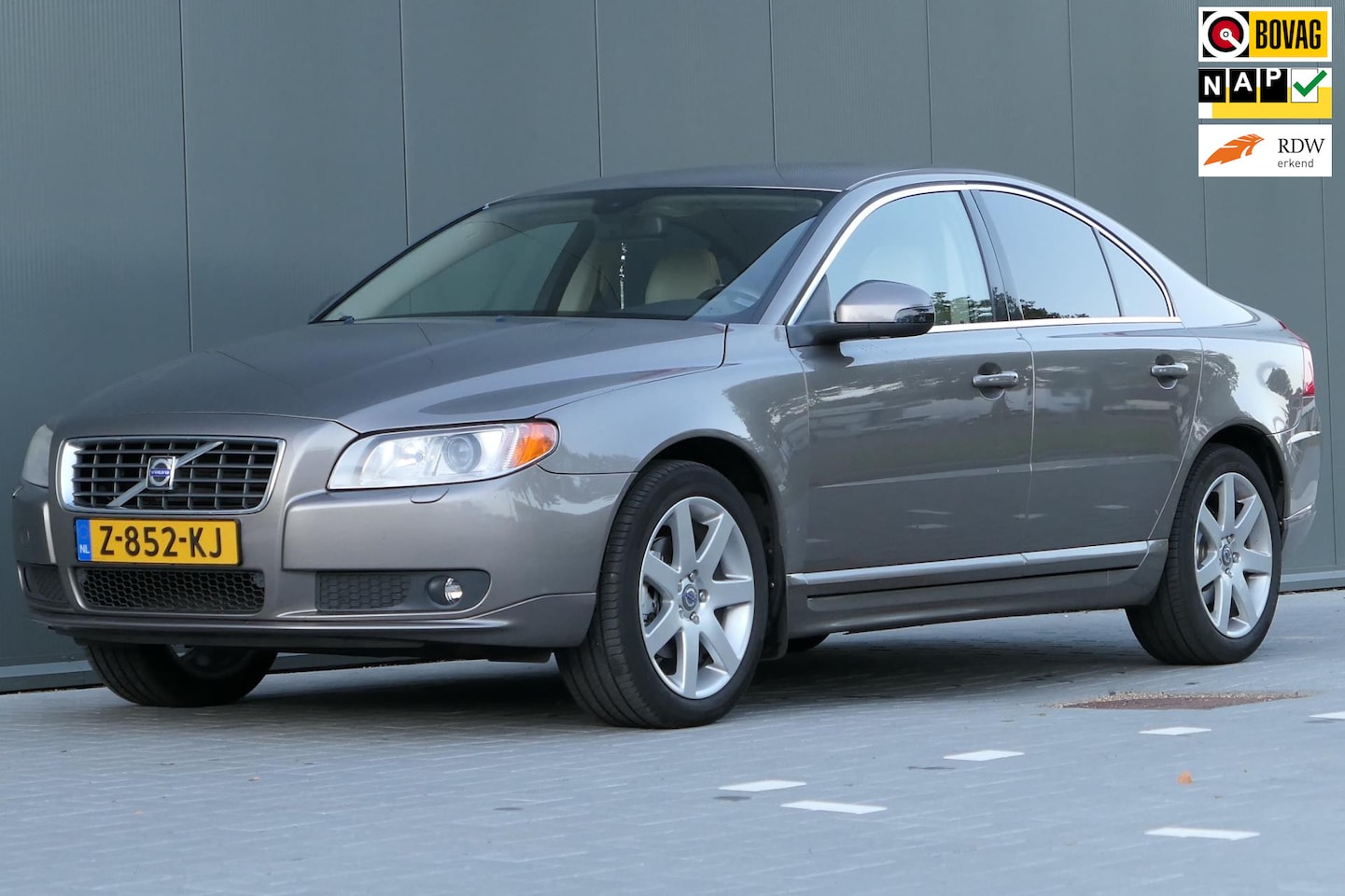 Volvo S80 - 3.2 Summum Automaat Leder Navi Cruise Youngtimer - AutoWereld.nl