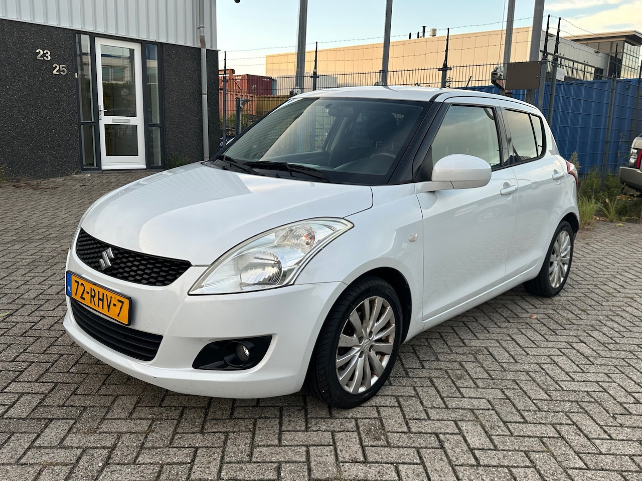 Suzuki Swift - 1.2 Exclusive 2011 EASSS CLIMA - AutoWereld.nl