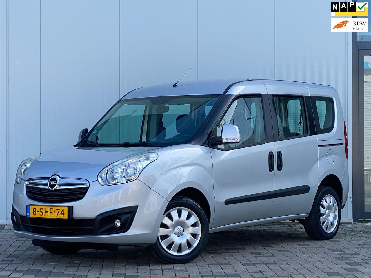 Opel Combo Tour - 1.4 L1H1 ecoFLEX Cosmo 5 persoons airco - AutoWereld.nl