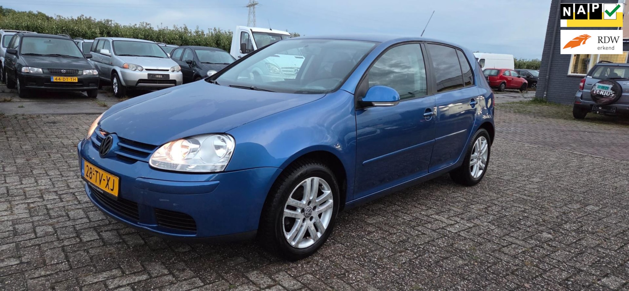 Volkswagen Golf - 5 1.4 Optive Airco Apk 06-2026 - AutoWereld.nl