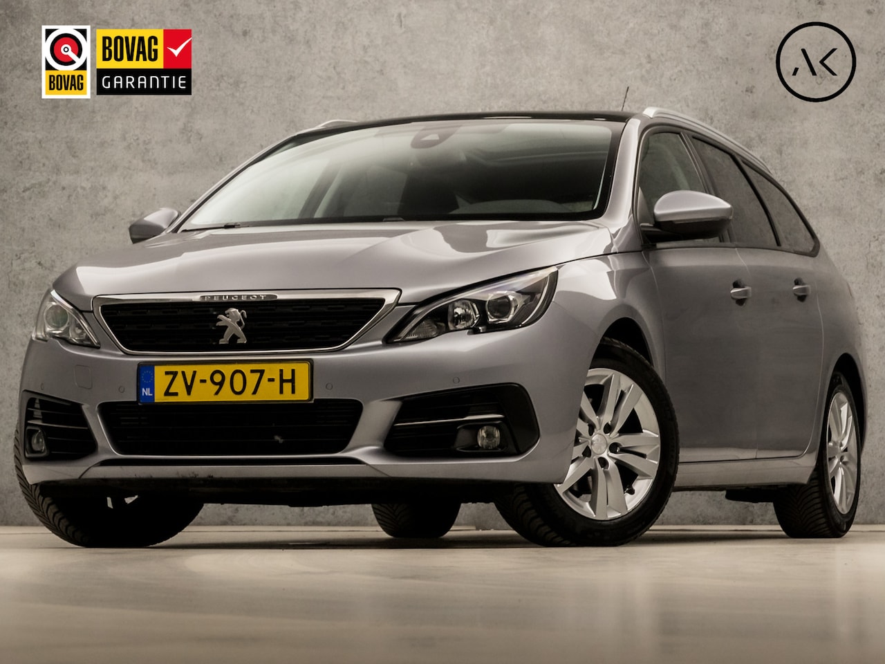Peugeot 308 SW - 1.2 PureTech Sport (PANORAMADAK, APPLE CARPLAY, GROOT NAVI, PARKEERSENSOREN, SPORTSTOELEN, - AutoWereld.nl