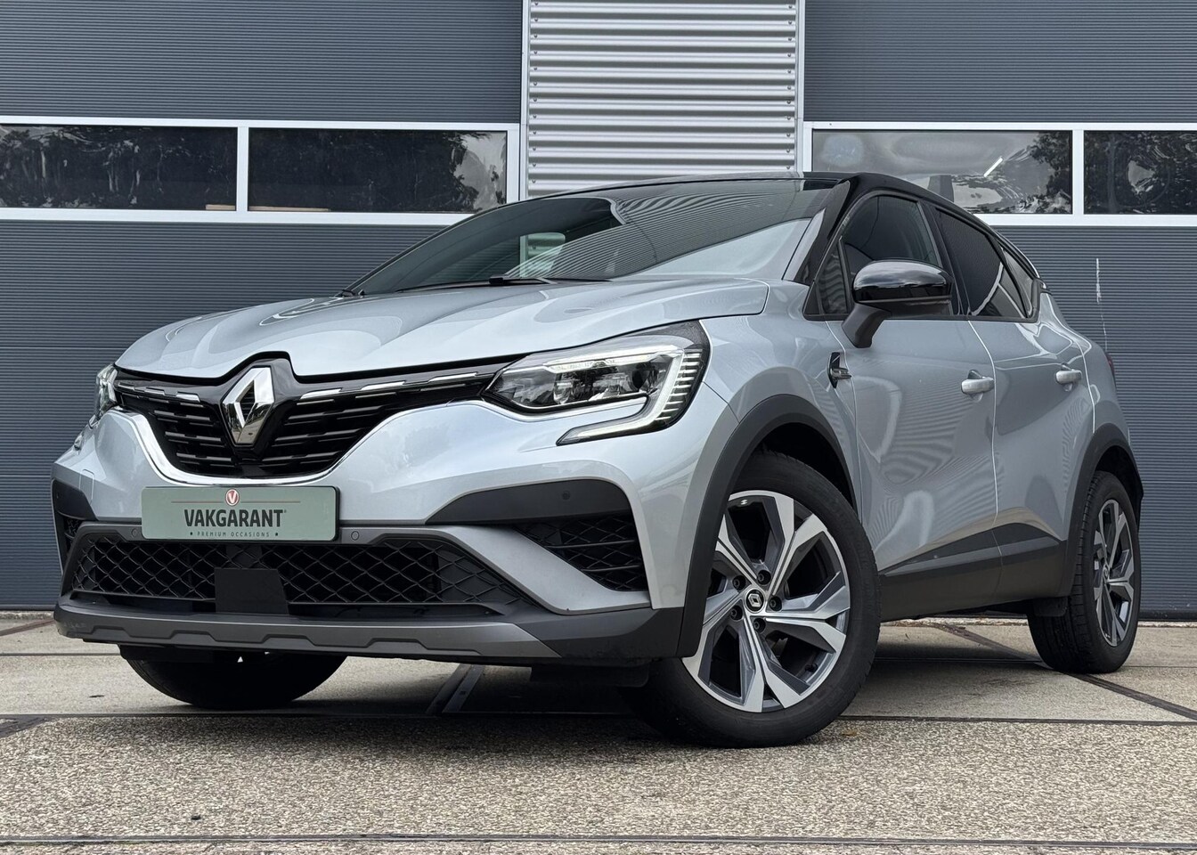 Renault Captur - 1.6 E-Tech Hybrid 160 R.S. Line - AutoWereld.nl