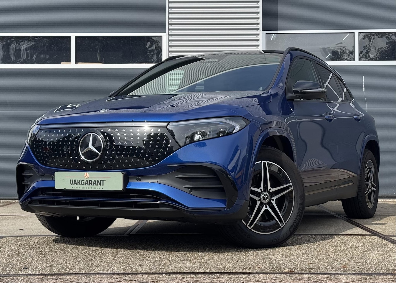 Mercedes-Benz EQA - 250+ AMG Line 71 kWh |Pano |Sfeer |Alcantara |Camera |Stoelverw. - AutoWereld.nl