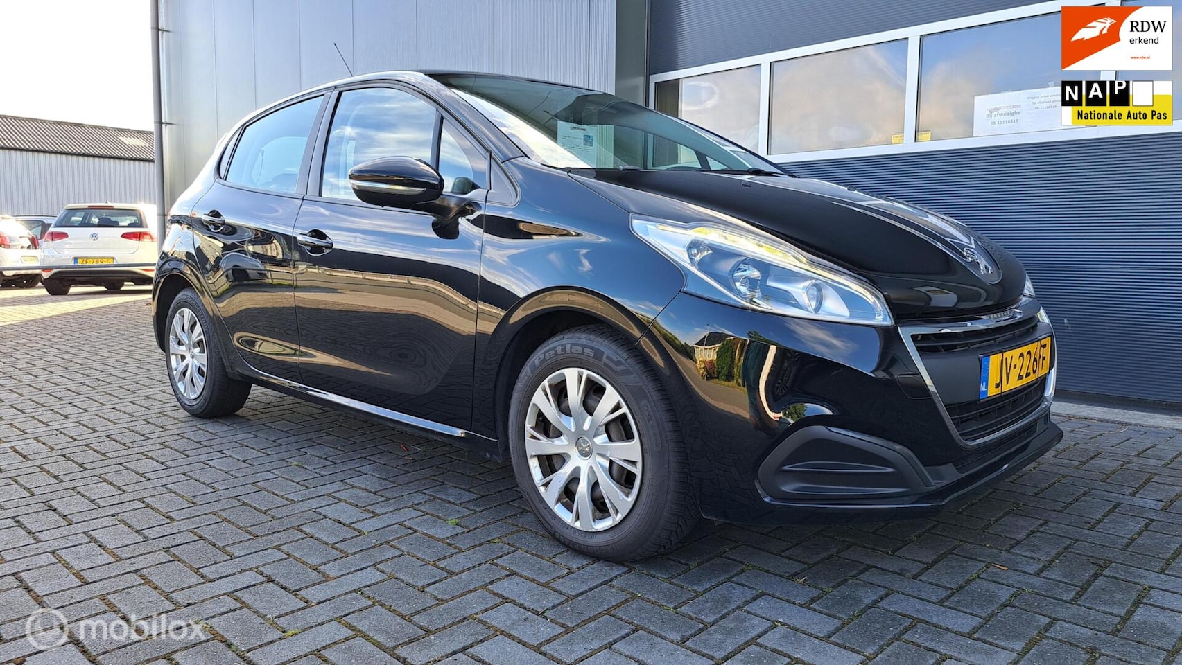 Peugeot 208 - 1.2 PureTech Blue Lease 1.2 PureTech Blue Lease - AutoWereld.nl