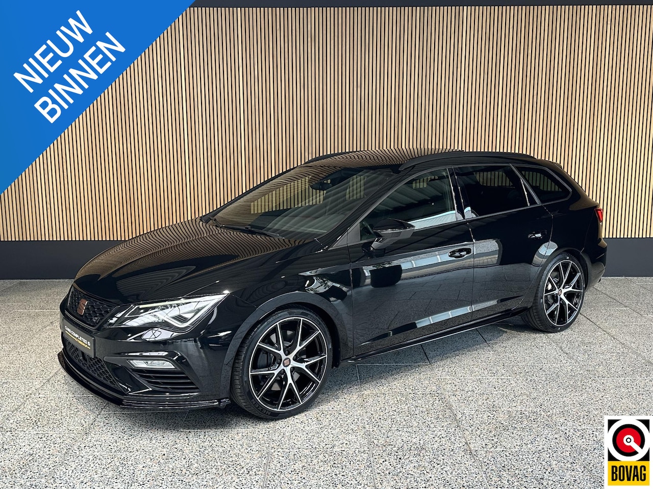 SEAT Leon ST - Cupra 2.0 TSI CUPRA Schuif kantel dak | Beats audio | Camera - AutoWereld.nl