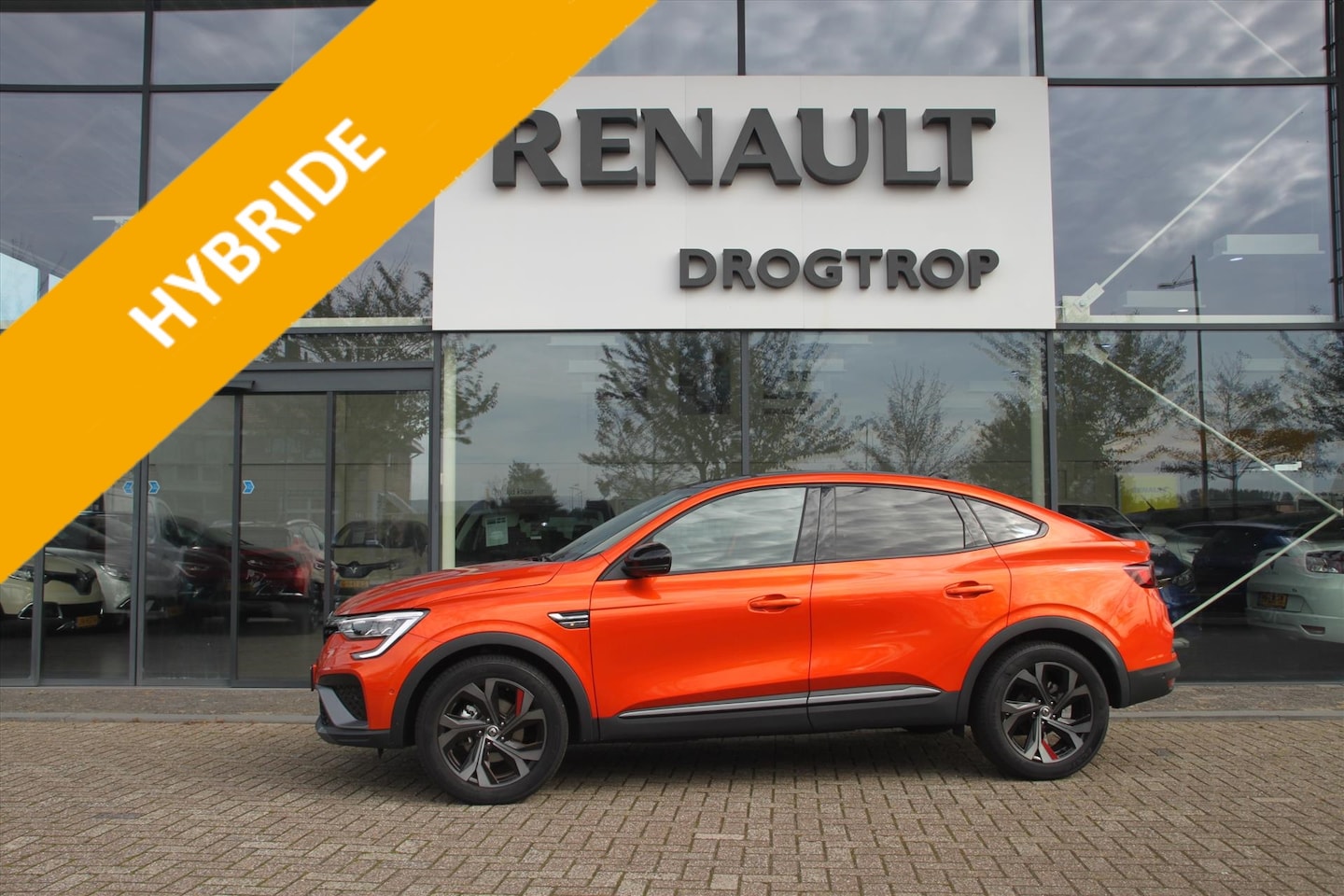 Renault Arkana - 145PK-RS LINE-FULL HYBRID-35DKM-STOEL/STUURVERW-NW- - AutoWereld.nl