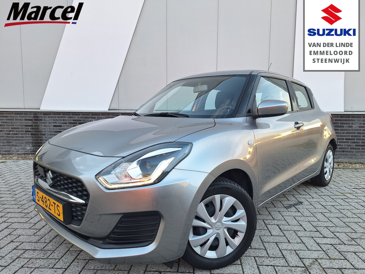 Suzuki Swift - 1.2 Comfort Smart Hybrid | Cruise-control | Airco | Radio CD/Bluetooth | - AutoWereld.nl