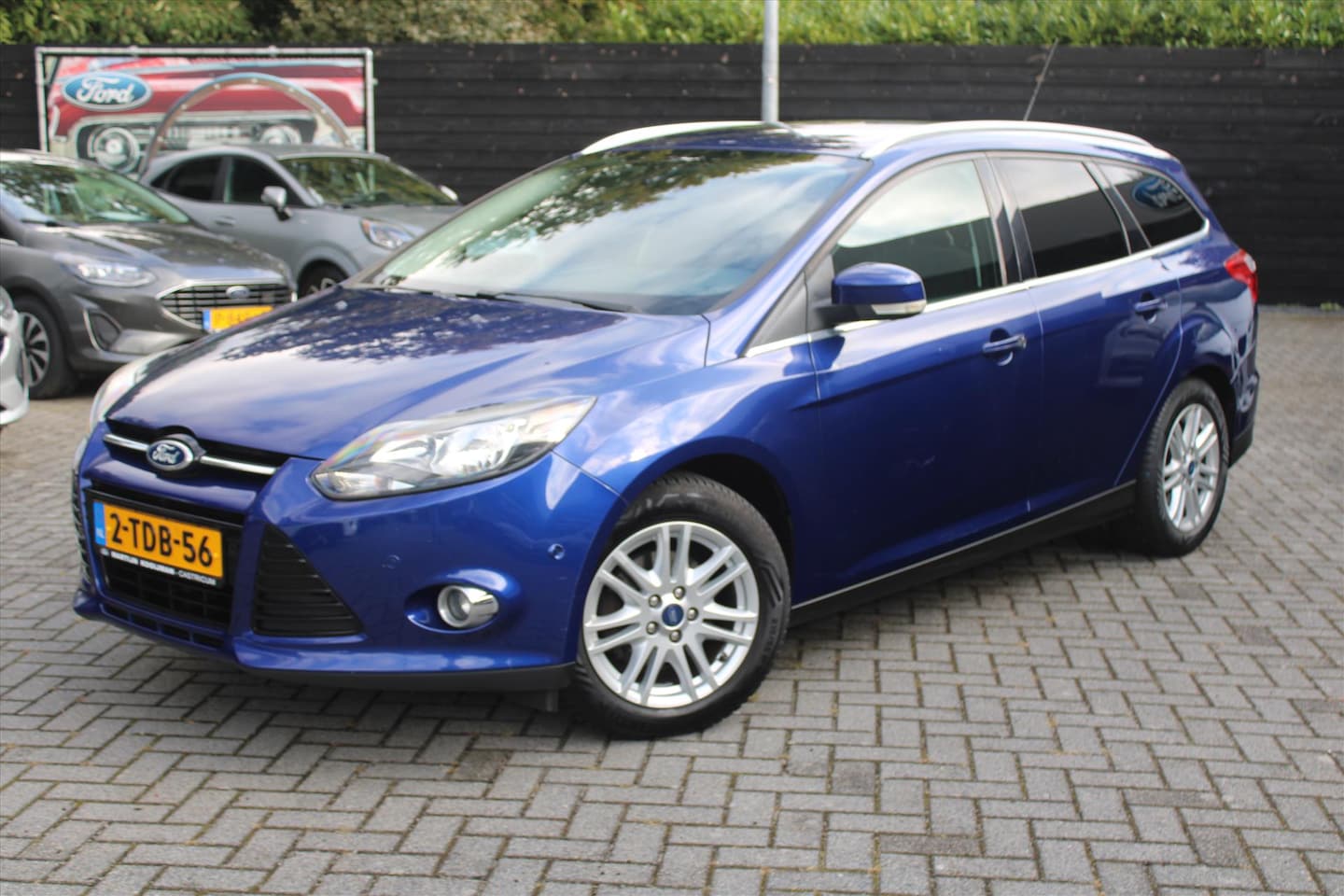 Ford Focus Wagon - 1.0 EcoBoost 125pk Titanium Plus Wagon, Trekhaak - AutoWereld.nl