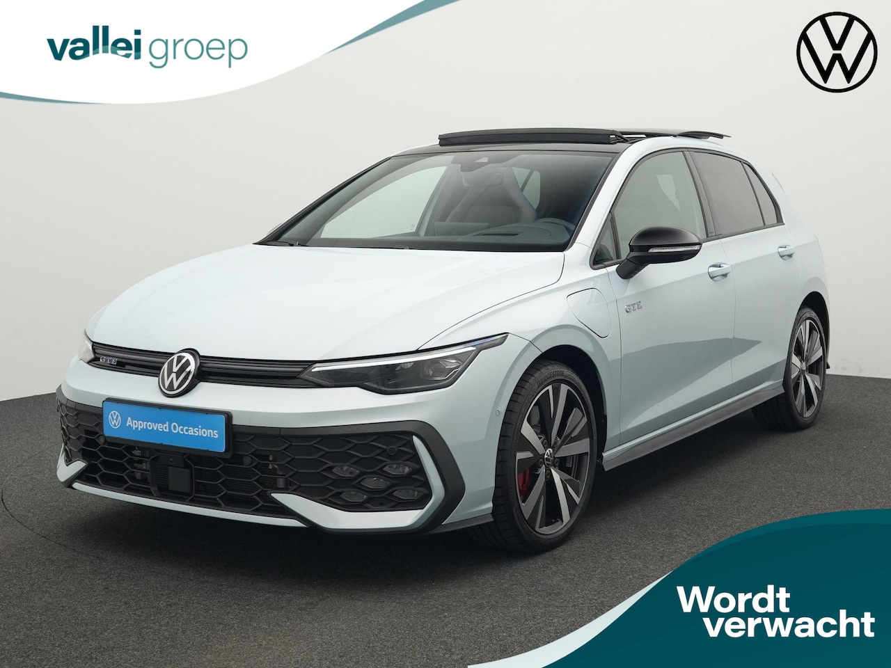 Volkswagen Golf - 1.5 eHybrid 272 pk DSG GTE | Panoramadak  | IQ.Light | Adaptieve onderstelregeling (DCC) | - AutoWereld.nl