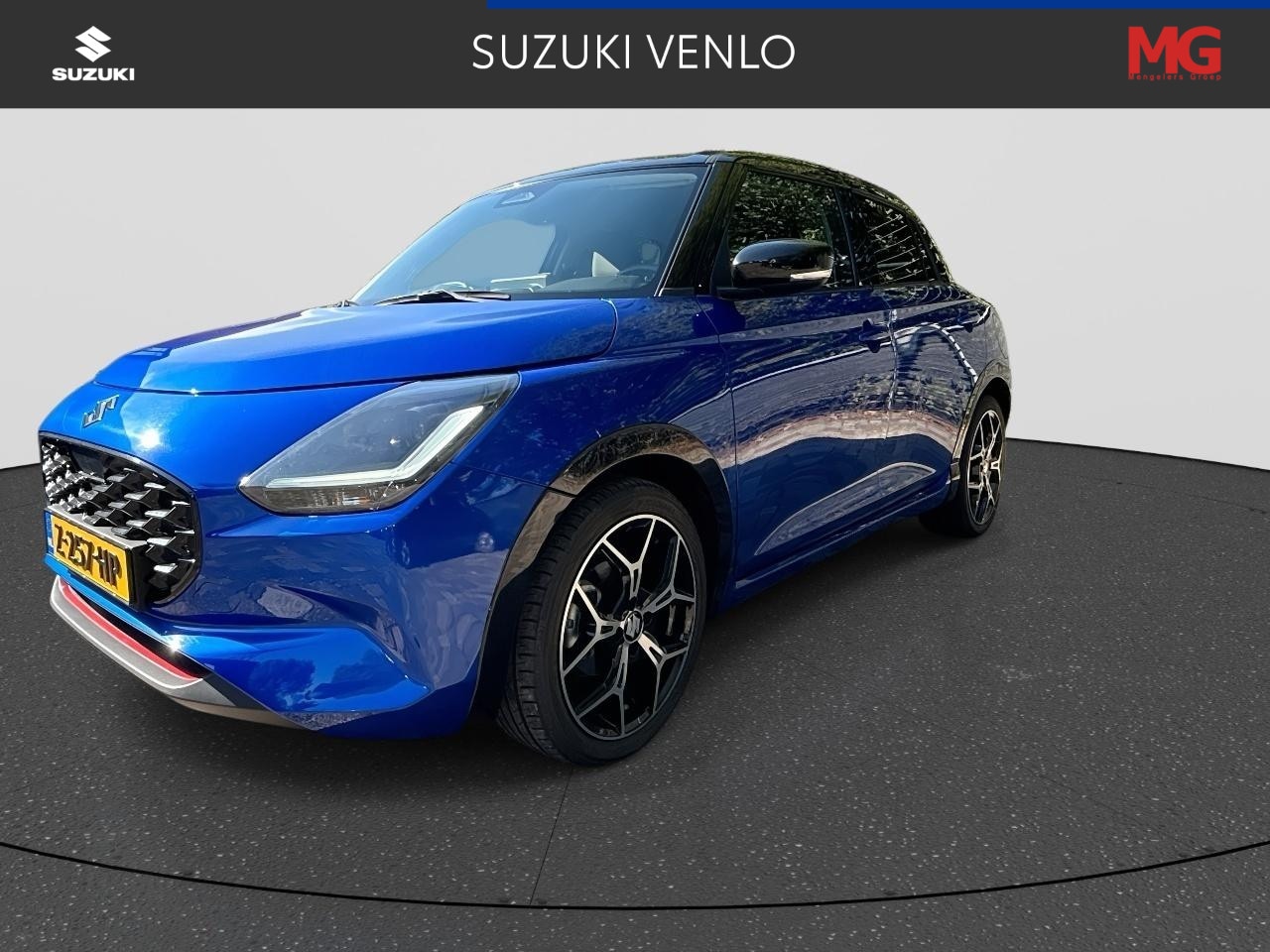 Suzuki Swift - 1.2 Style Smart Hybrid Navigatie / Climate Control / Cruise Control Adaptief / Blind Spot - AutoWereld.nl