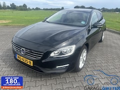 Volvo V60 - 2.4 D6 Twin Engine R-Design