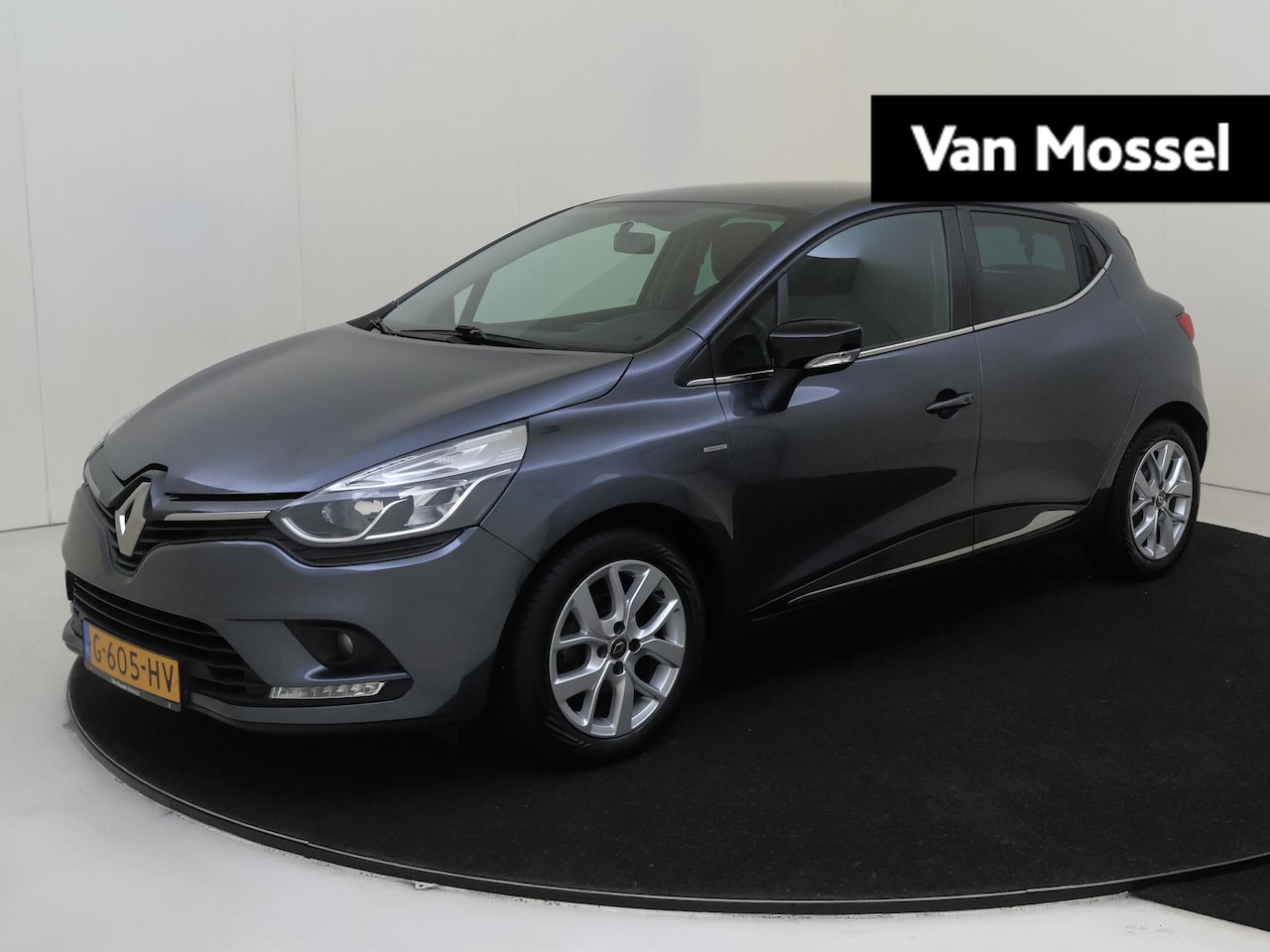 Renault Clio - 0.9 TCe 90 PK Limited Navigatie | Airco | Bluetooth | All Seasonbanden - AutoWereld.nl
