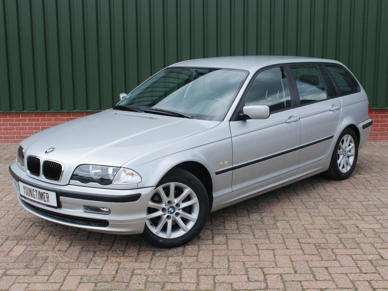 BMW 3-serie Touring - 318i Executive touring aut met M43TU motor youngtimer - AutoWereld.nl