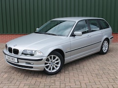BMW 3-serie Touring - 318i Executive touring aut met M43TU motor youngtimer