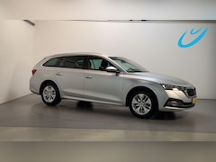 Skoda Octavia Combi - 1.0 TSI 110pk Business Edition Virtual Cockpit Navigatie Parkeersensoren